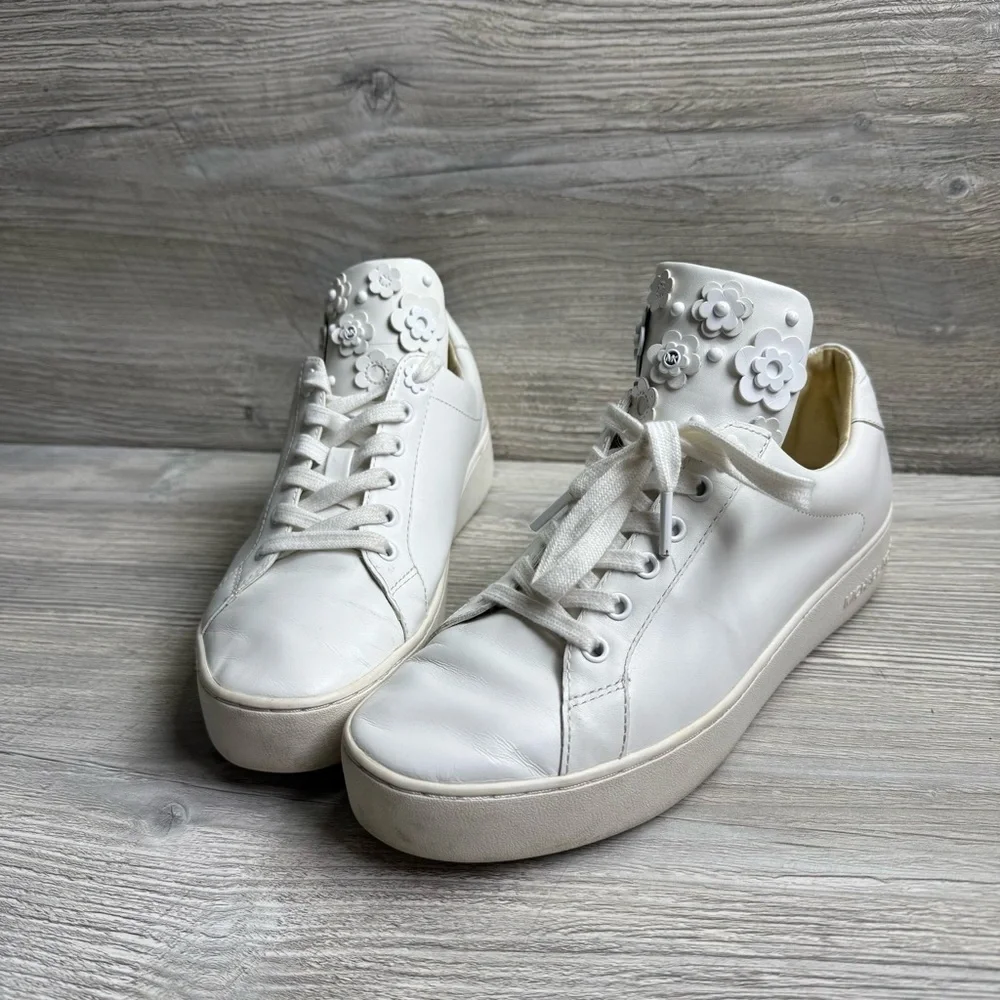 Michael Kors Mindy White Floral accent Women's leather Sneakers size 8.5